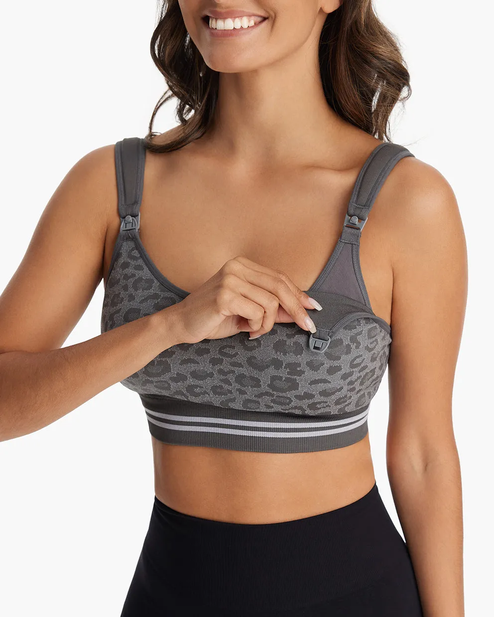 DEX - 4-in-1 Hands Free Seamless Stretch Fabric Pumping Bra-HF022