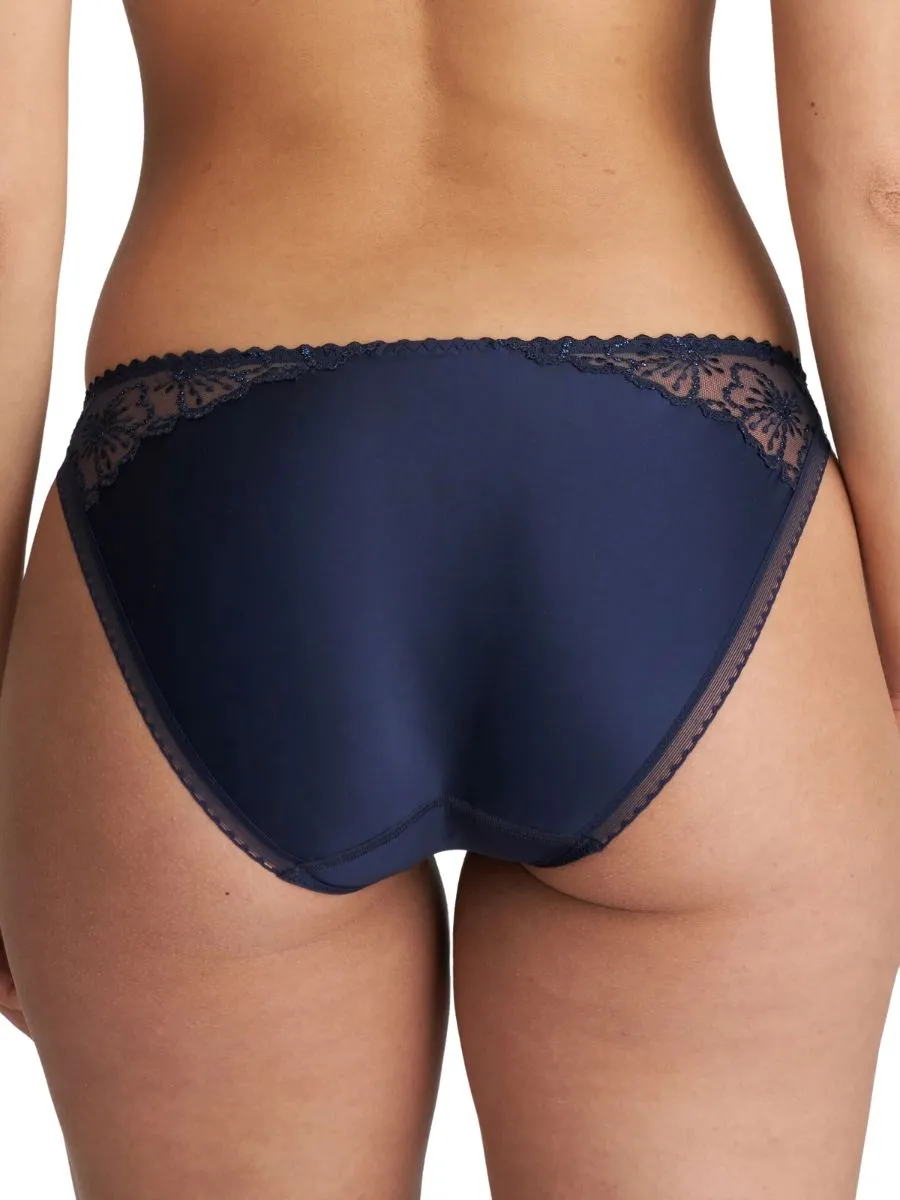 Jane Rio Brief