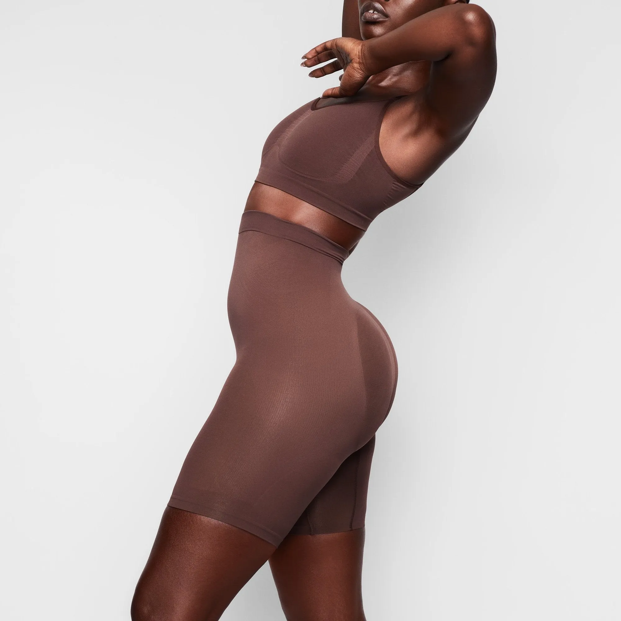 SCULPTING SHORT MID THIGH W/ OPEN GUSSET | COCOA